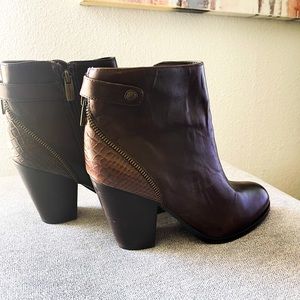 Vince Camuto leather boots size 8.5